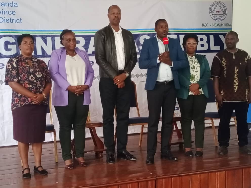 Le comité exécutif